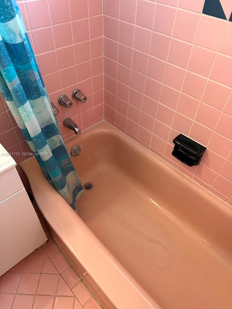 8132 Harding Avenue, Unit 9 Miami Beach, FL 33141 - Photo 7 of 12