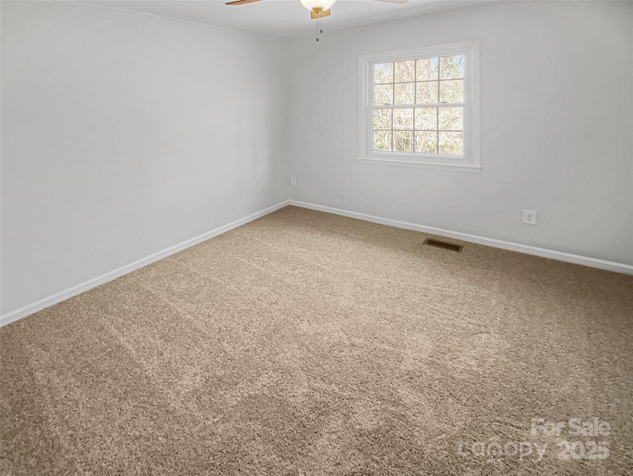 8420 Knights Bridge Road Charlotte, NC 28210 - Photo 5 of 27 Gallery Image 5