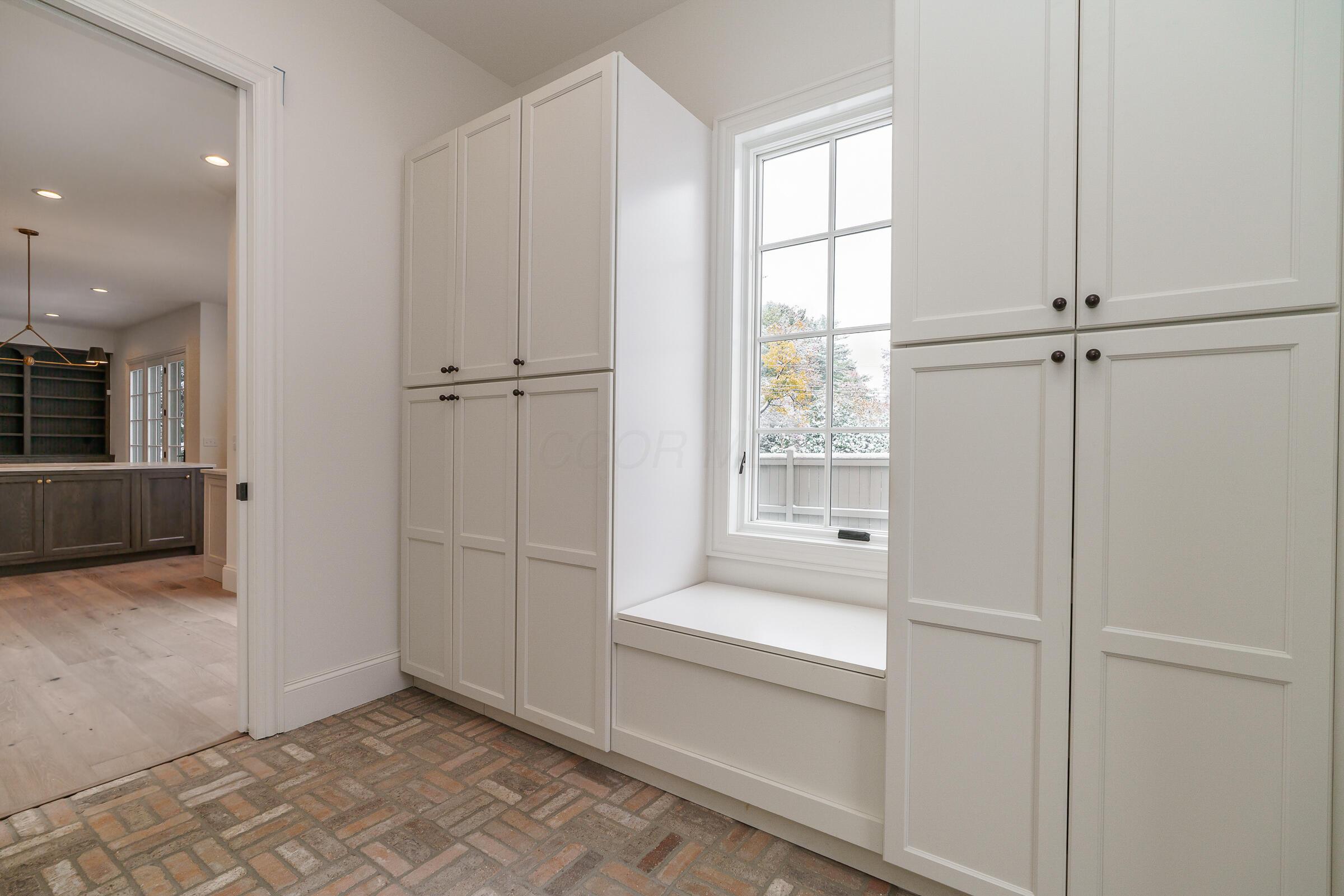 2681 Lane Road Columbus, OH 43220 - Photo 36 of 88 Mud Room
