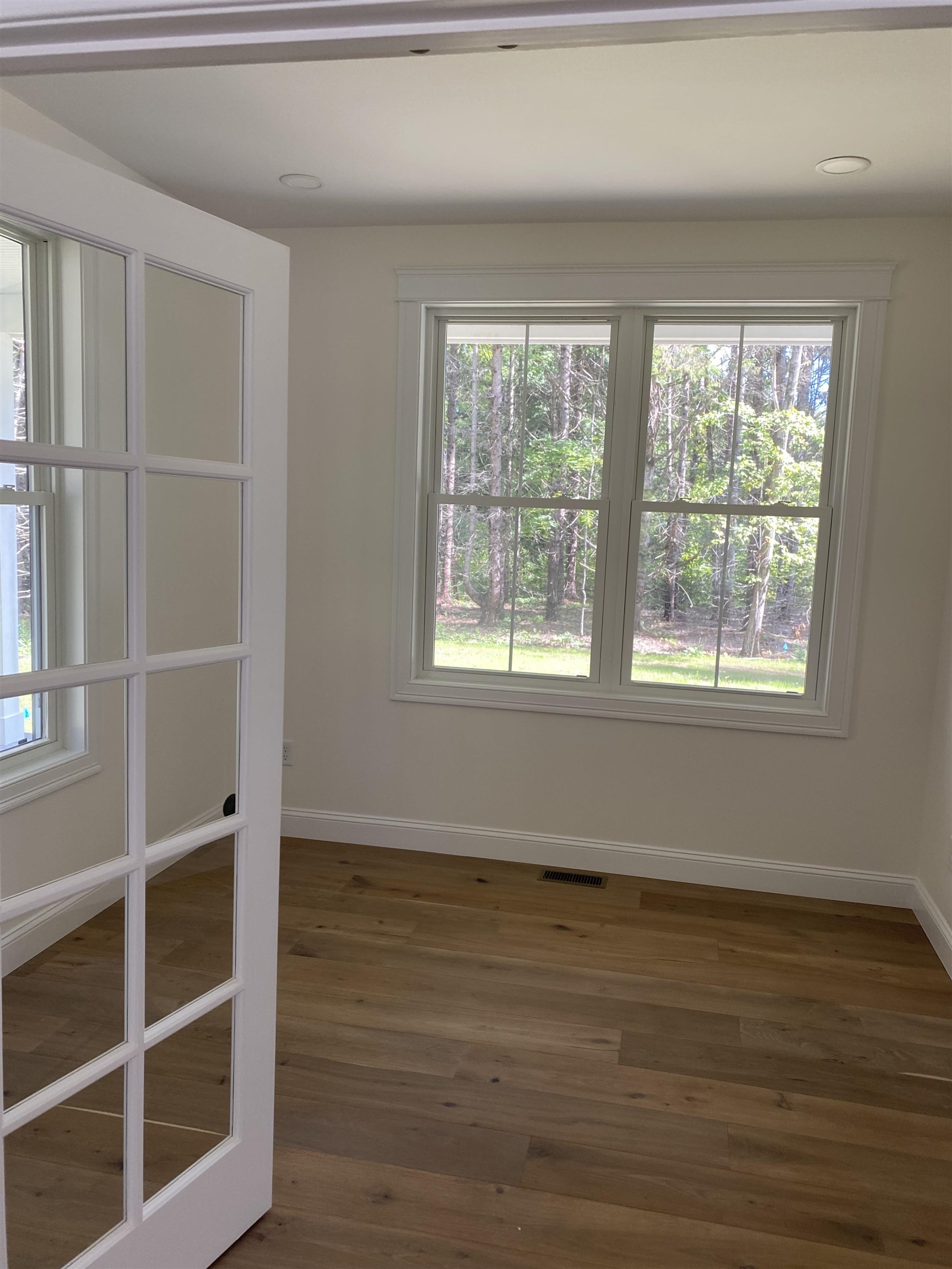 7 Sandy Point Road Stratham, NH 03885 - Photo 12 of 31 Gallery Image 12