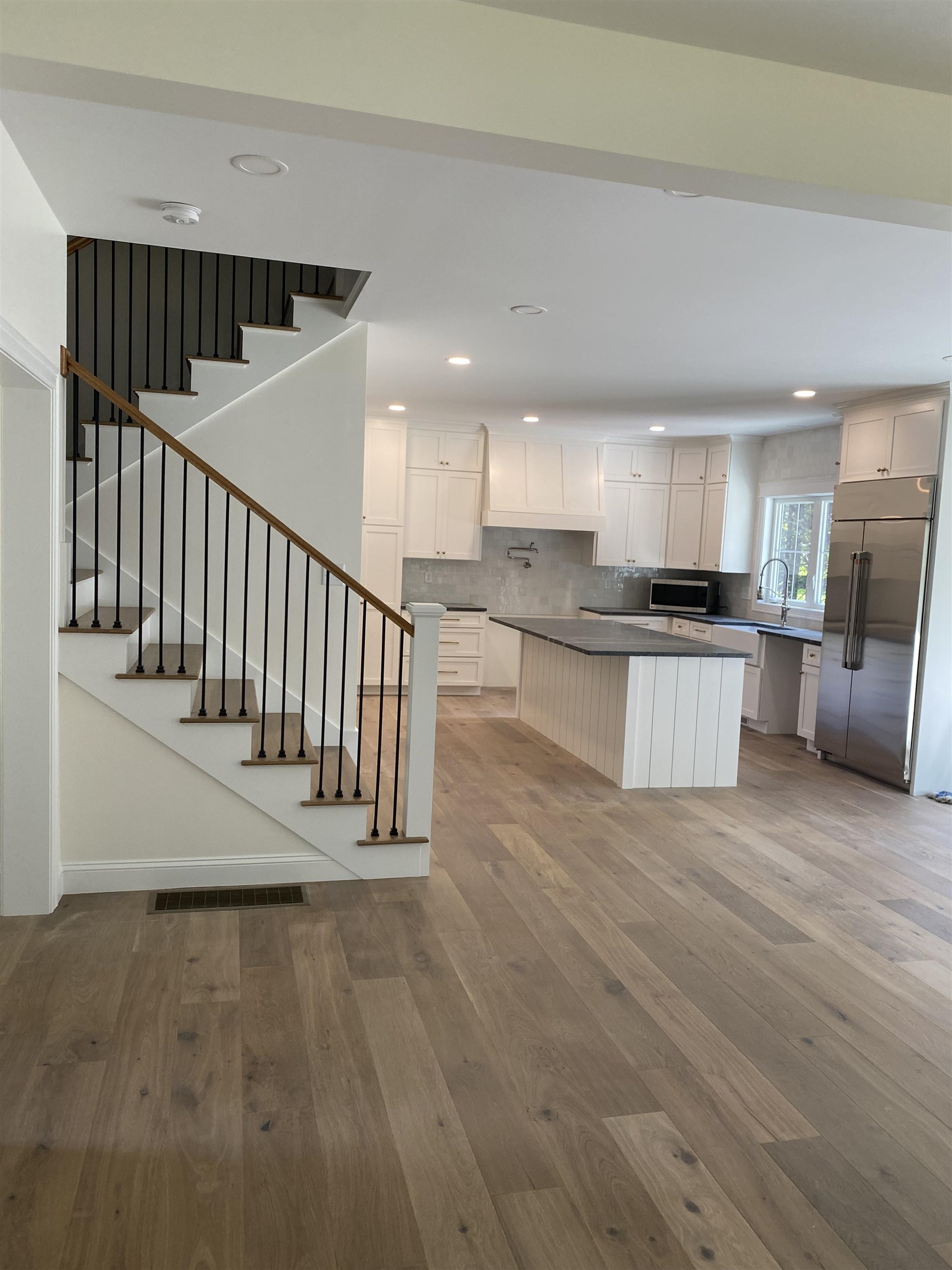 7 Sandy Point Road Stratham, NH 03885 - Photo 13 of 31 Gallery Image 13