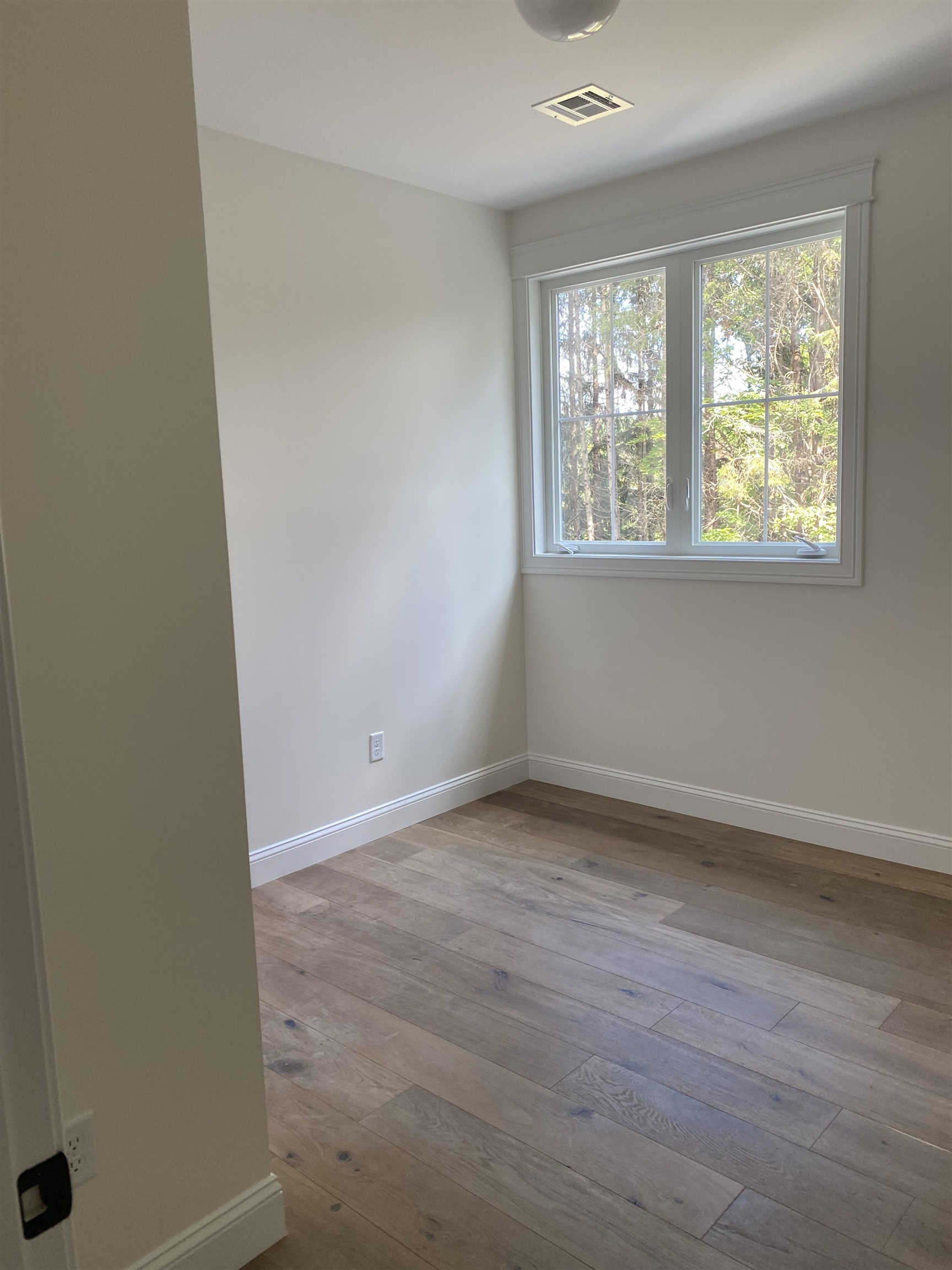 7 Sandy Point Road Stratham, NH 03885 - Photo 25 of 31 Gallery Image 25