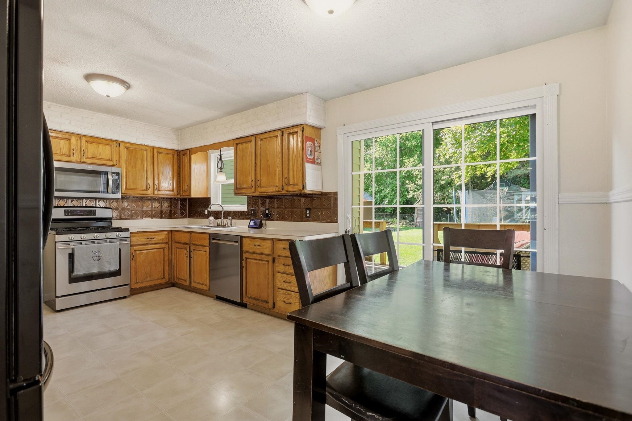 11150 Lange Road Birch Run, MI 48415 - Photo 12 of 48 Gallery Image 12