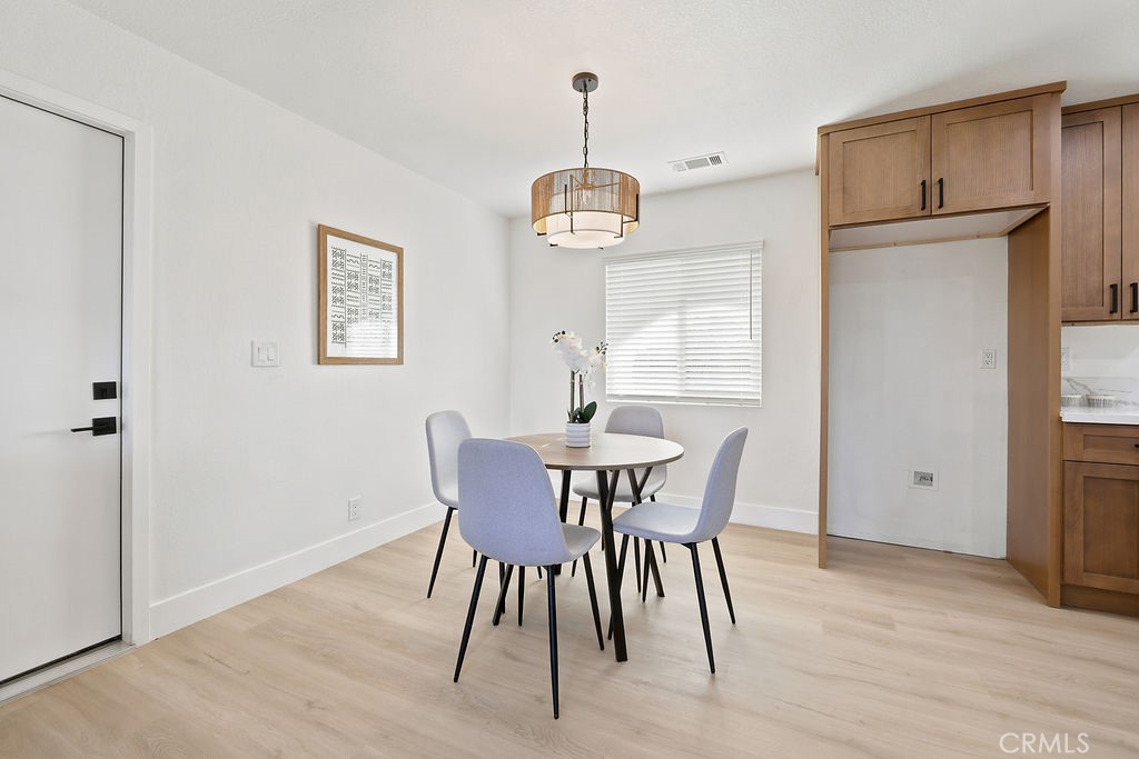 13229 Algonquin Road Apple Valley, CA 92308 - Photo 16 of 35