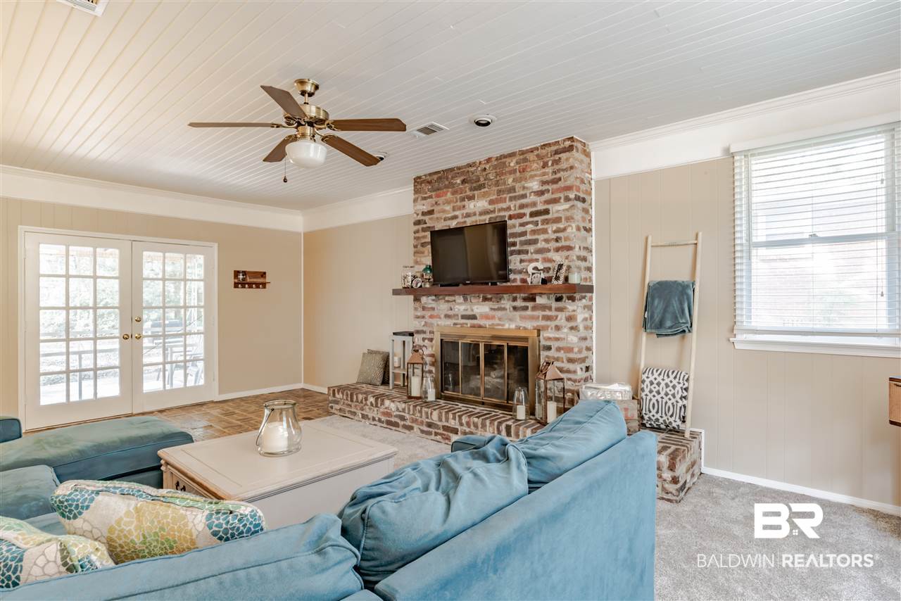 407 Thornton Place Mobile, AL 36609 - Photo 14 of 25
