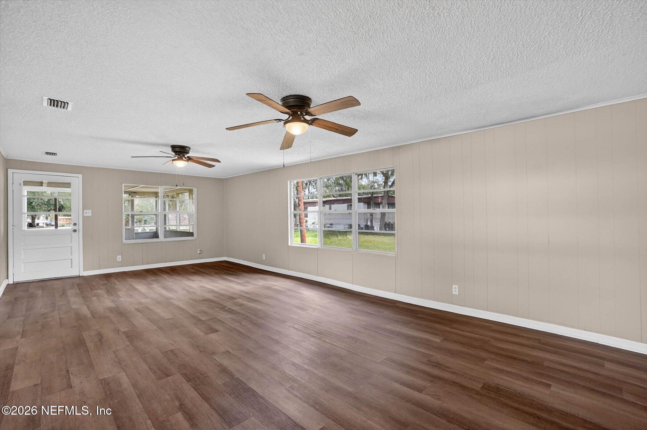 160 Southwest 9th Avenue Lake Butler, FL 32054 - Photo 12 of 42 10-160-SW-9th-Ave-WindowStill-Photograph