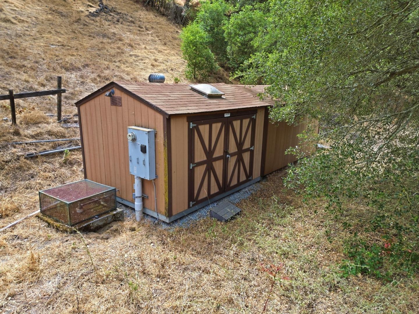 10900 Watsonville Road Gilroy, CA 95020 - Photo 2 of 37