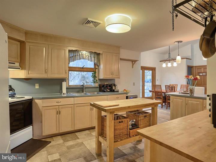 7074 Schoolhouse Road Hershey, PA 17033 - Photo 6 of 32 Gallery Image 6