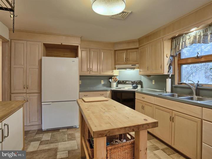 7074 Schoolhouse Road Hershey, PA 17033 - Photo 10 of 32 Gallery Image 10