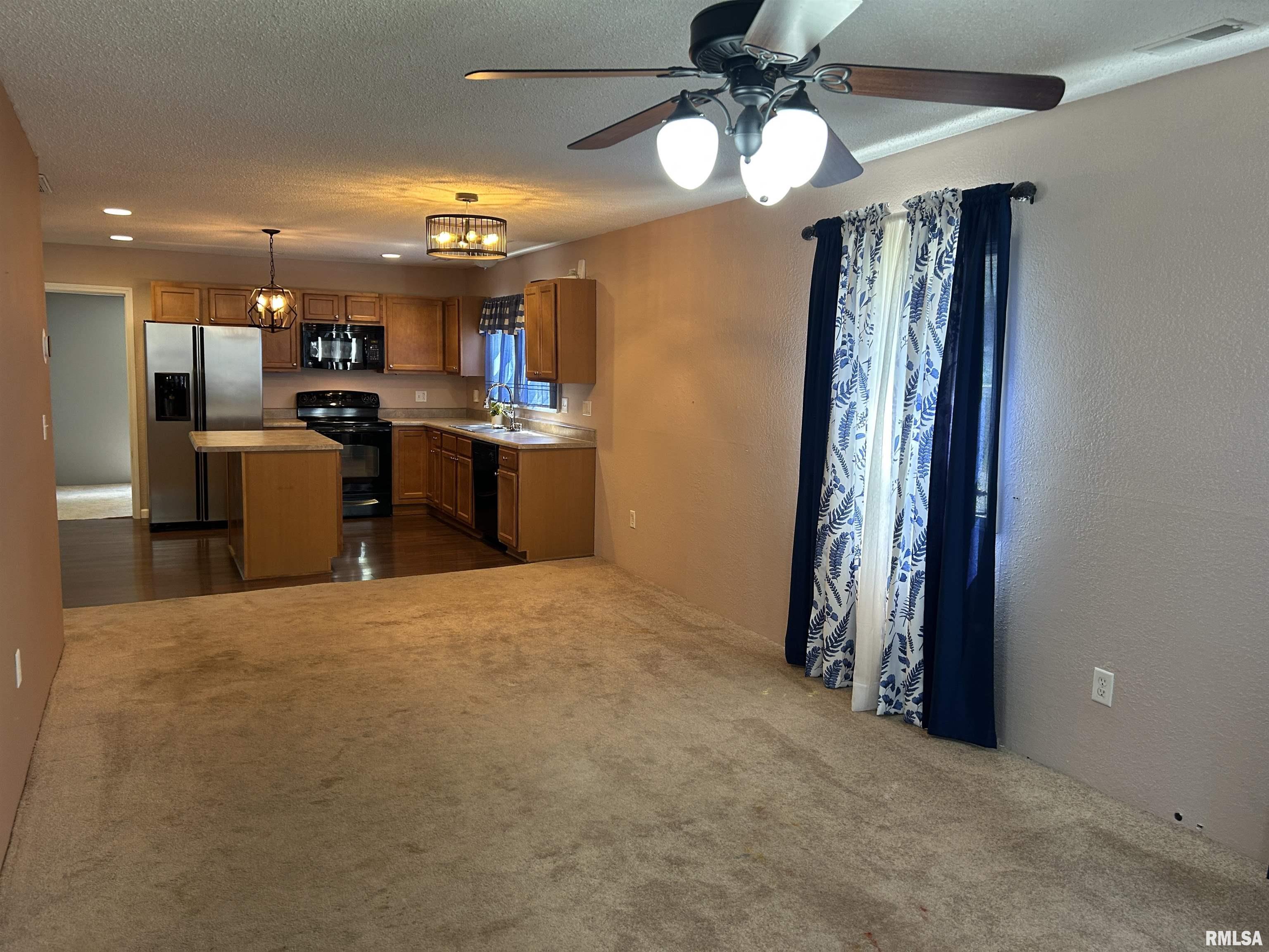 510 Madison Street Benton, IL 62812 - Photo 6 of 18