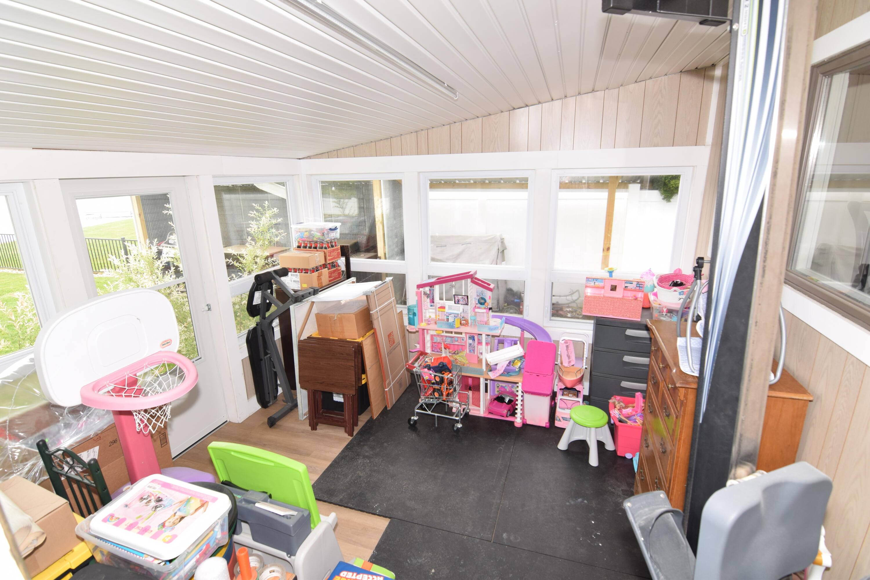 912 West Shore Road Bronson, MI 49028 - Photo 13 of 41 DSC_0098