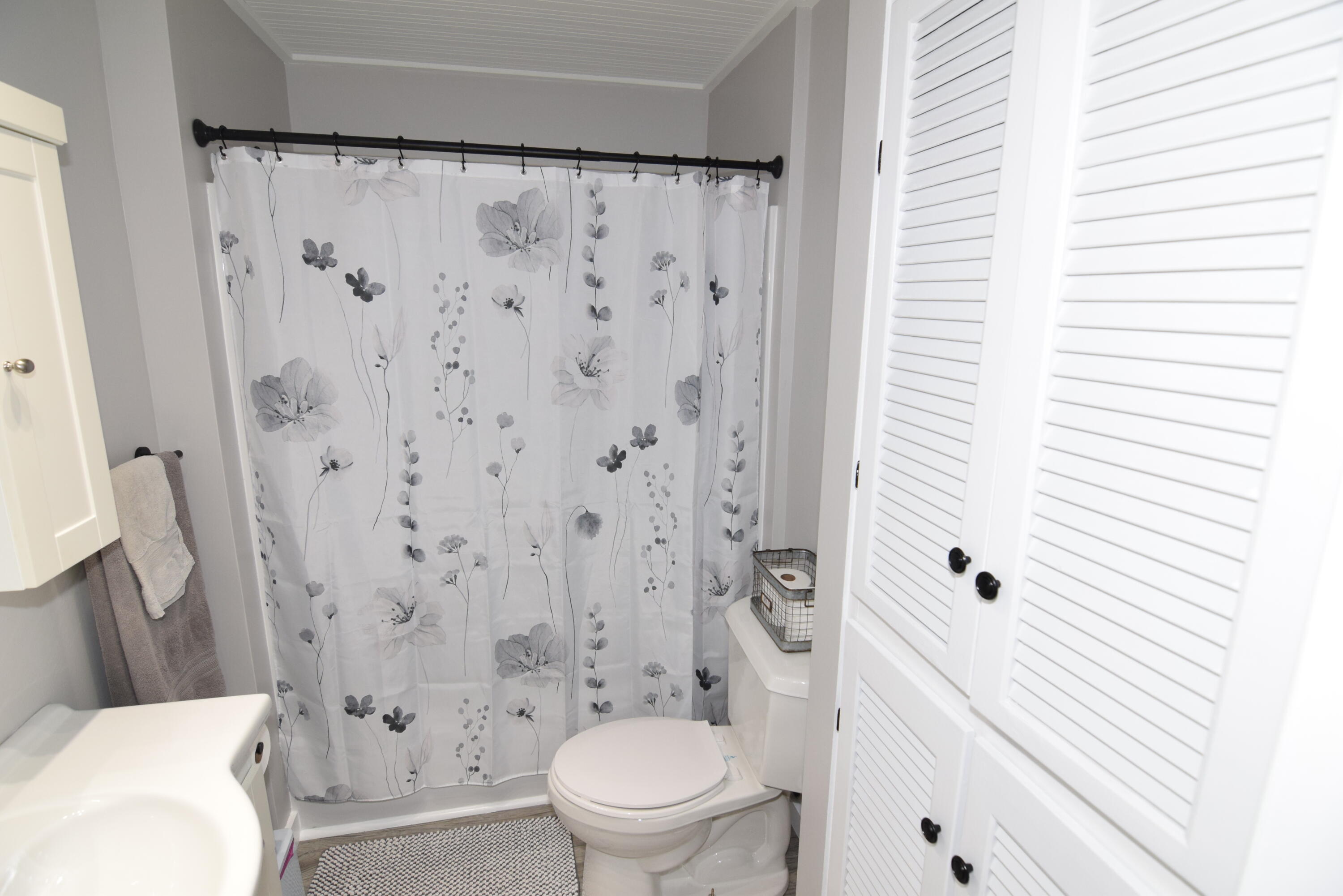 912 West Shore Road Bronson, MI 49028 - Photo 17 of 41 DSC_0112