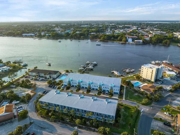 $3,200 | 340 Bluefish Drive, Unit 204, Fort Walton Beach, FL 32548