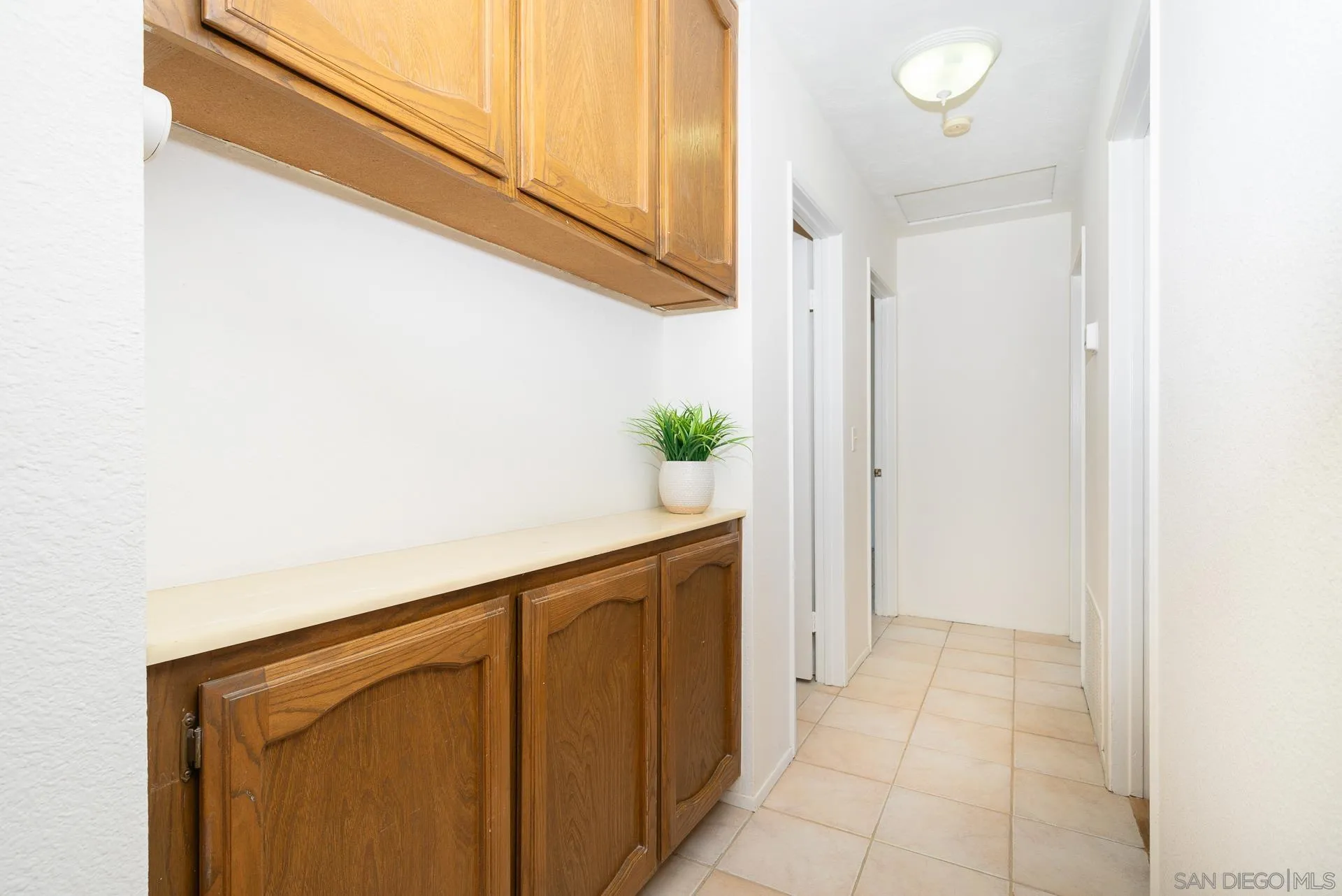 10134 Princess Joann Road Santee, CA 92071 - Photo 14 of 29 a view of a hallway