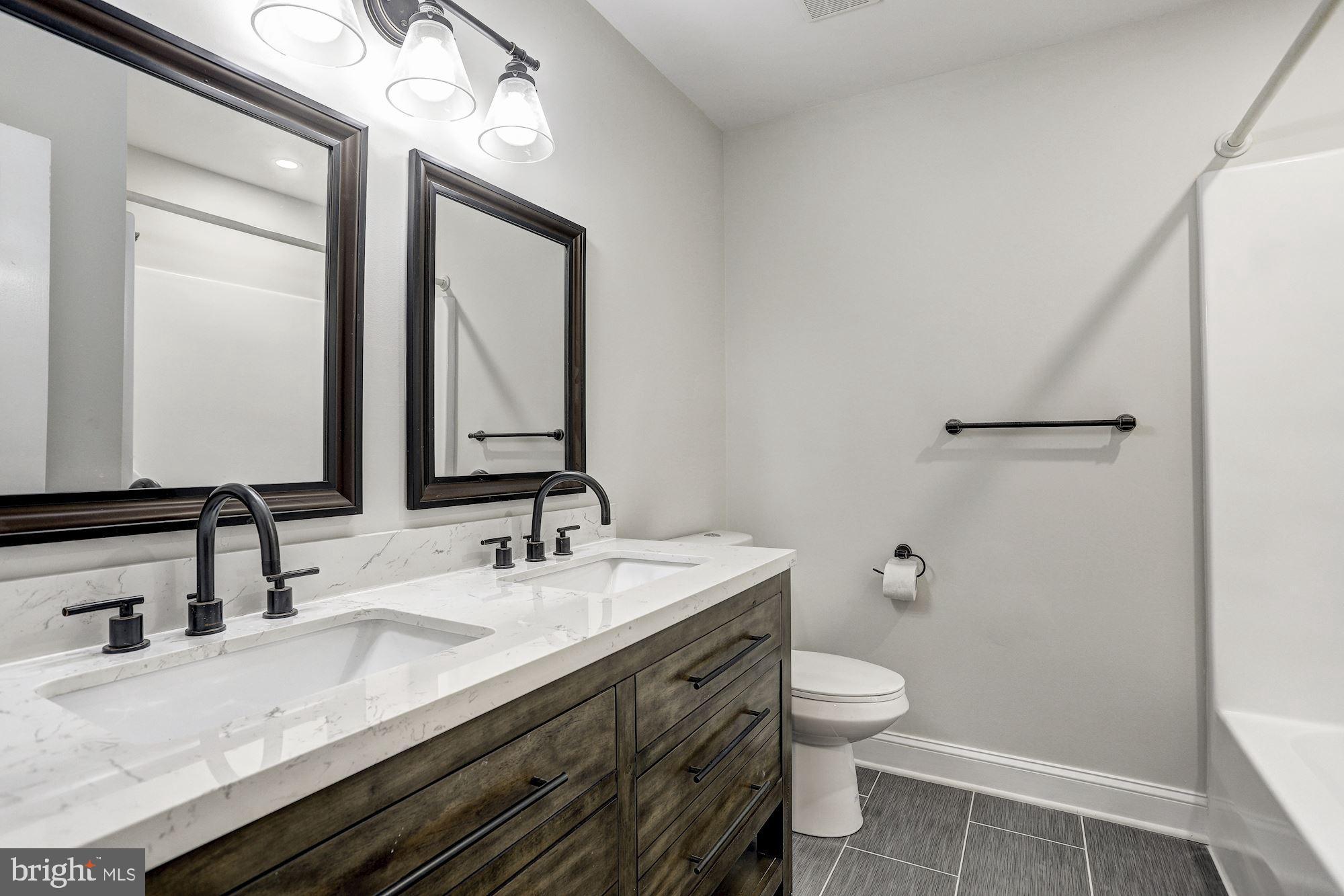 622 Orems Road Baltimore, MD 21221 - Photo 13 of 29 Full Bath