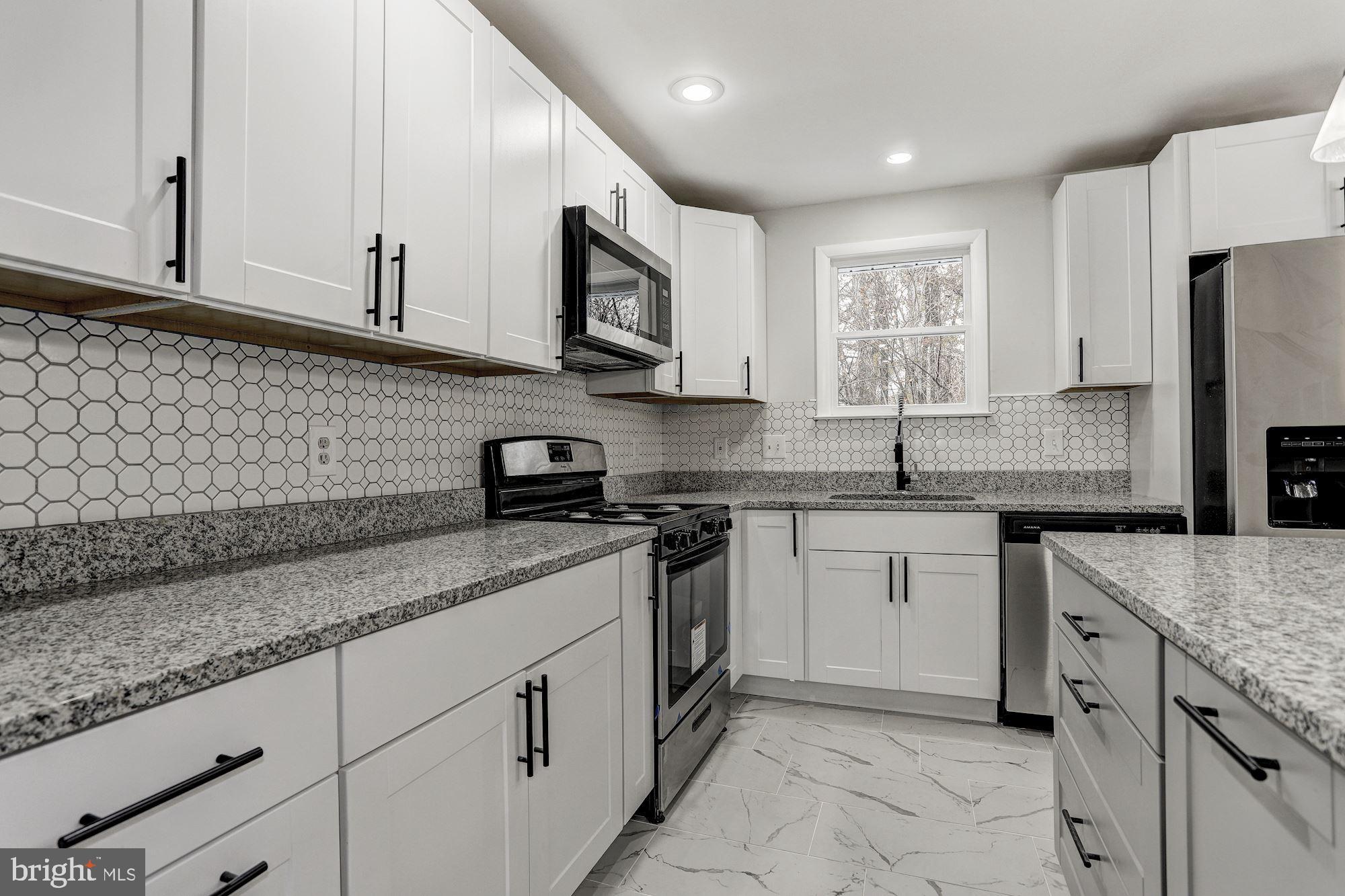 622 Orems Road Baltimore, MD 21221 - Photo 7 of 29 Kitchen