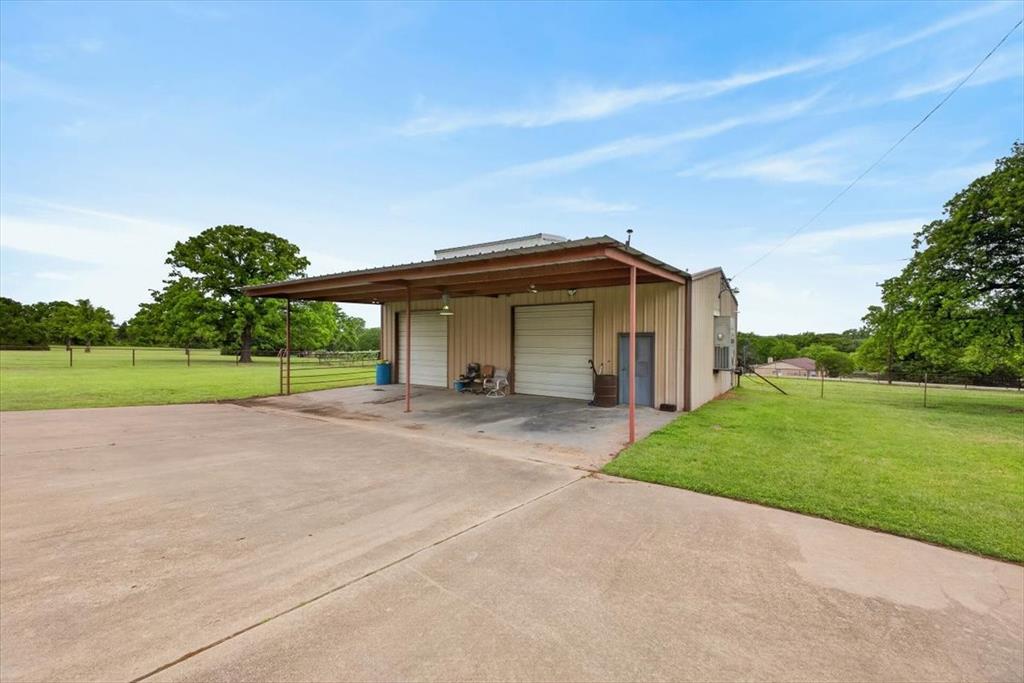 4609 Slayton Road Cleburne, TX 76031 - Photo 33 of 40