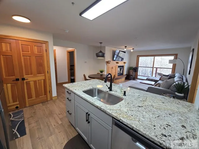 $619,900 | 2740 Shadowmoon Lane, Unit 221, Driggs, ID 83422