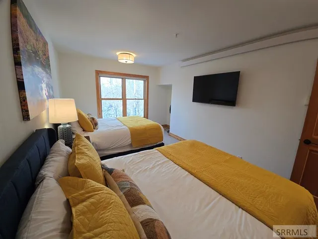 $619,900 | 2740 Shadowmoon Lane, Unit 221, Driggs, ID 83422