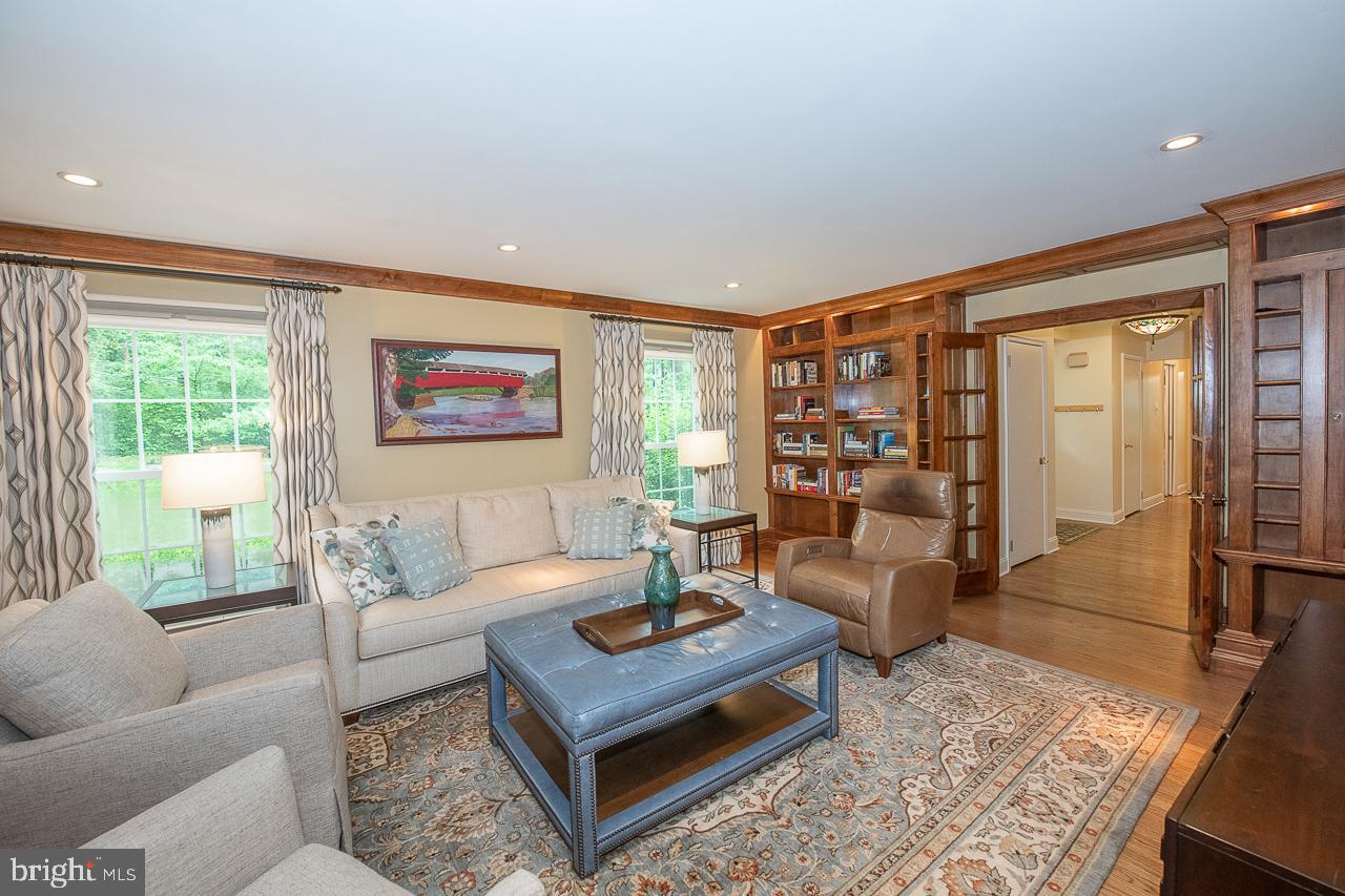 1471 Church Road Malvern, PA 19355 - Photo 11 of 73 LIVING ROOM