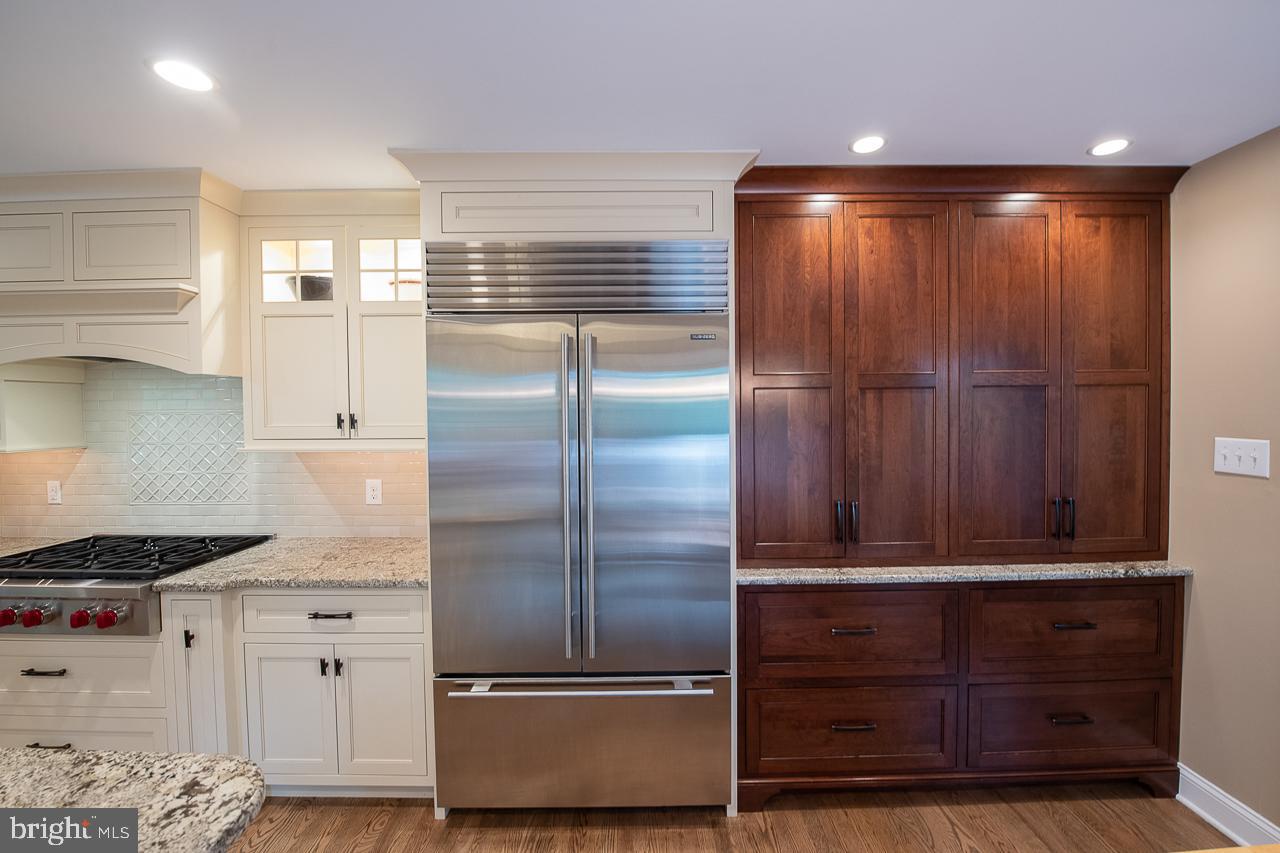 1471 Church Road Malvern, PA 19355 - Photo 23 of 73 KITCHEN WITH STAINLESS STEEL REFRIGERATOR