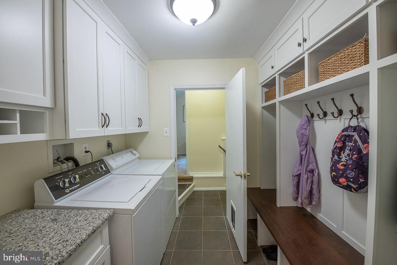 1471 Church Road Malvern, PA 19355 - Photo 31 of 73 LAUNDRY ROOM WITH CUBBIES