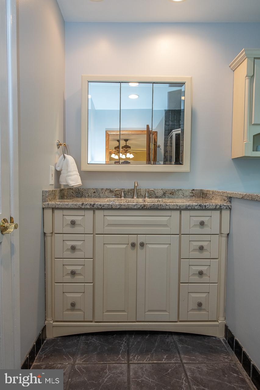 1471 Church Road Malvern, PA 19355 - Photo 42 of 73 OWNER'S EN-SUITE FULL BATHROOM