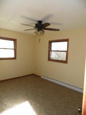 22520 Moline Road Sterling, IL 61081 - Photo 6 of 8
