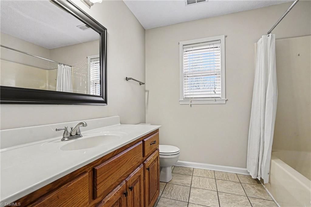 3301 Deal Mill Road Hudson, NC 28638 - Photo 13 of 45