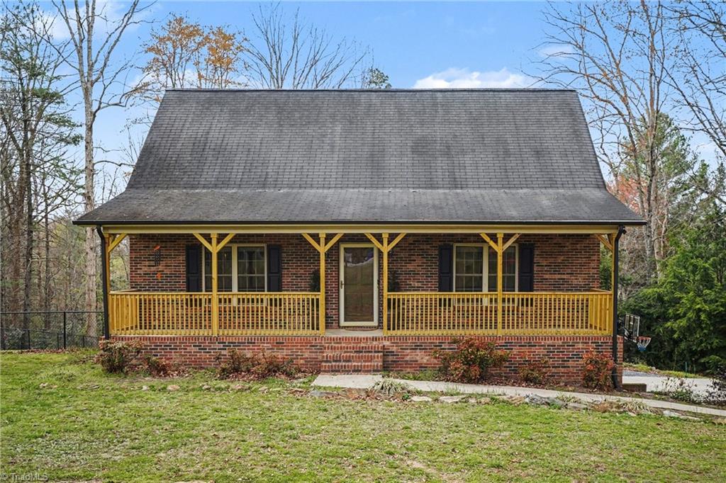 3301 Deal Mill Road Hudson, NC 28638 - Photo 2 of 45