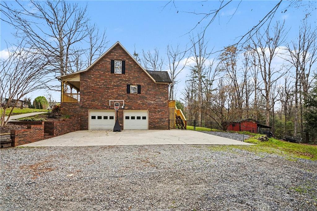 3301 Deal Mill Road Hudson, NC 28638 - Photo 33 of 45