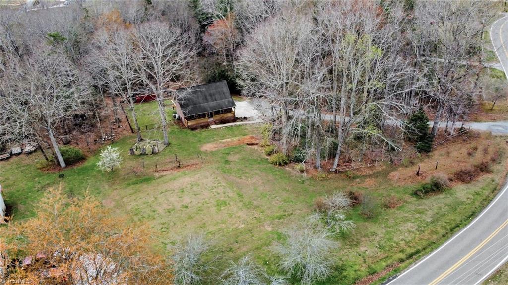 3301 Deal Mill Road Hudson, NC 28638 - Photo 44 of 45