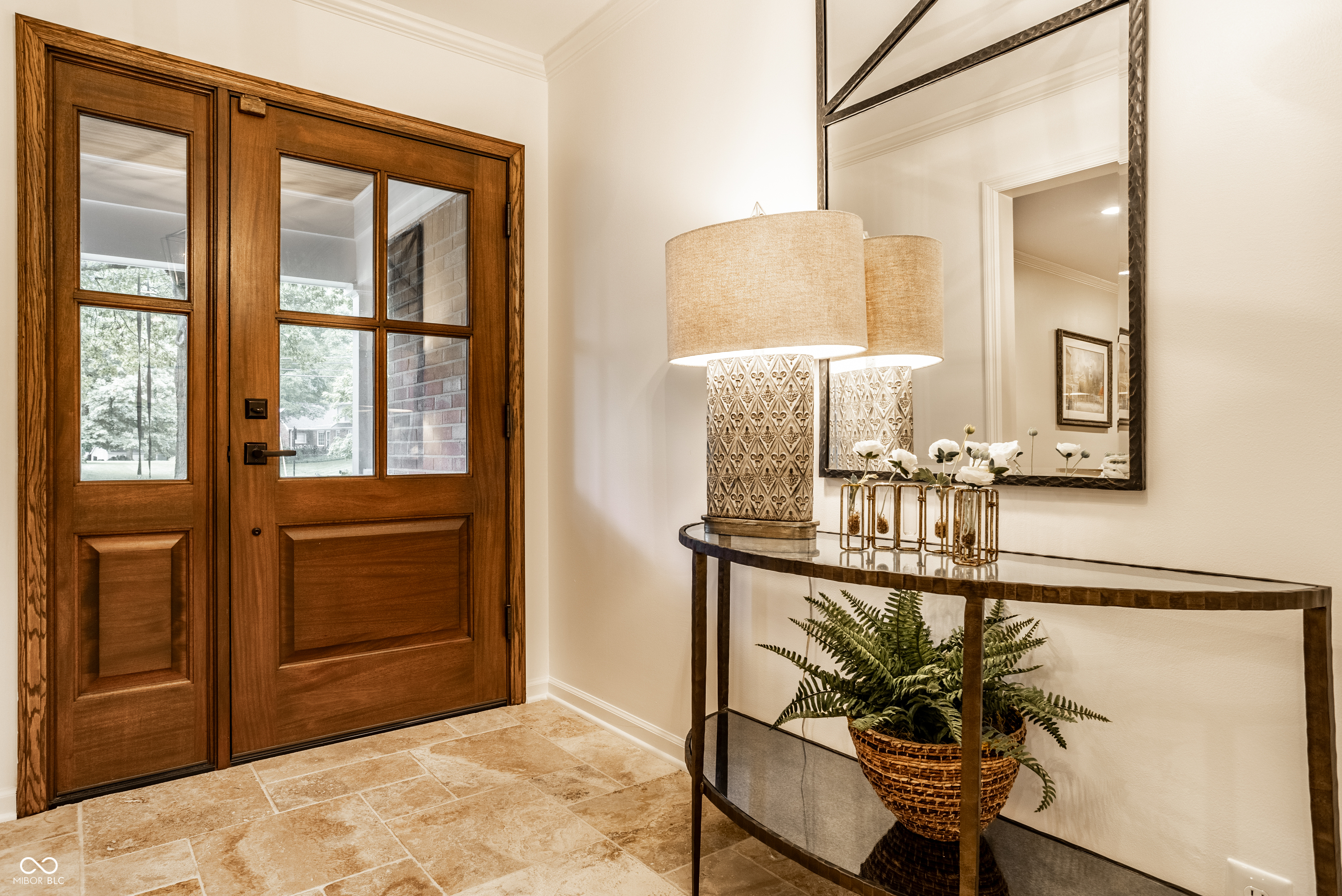 9079 Coventry Road Indianapolis, IN 46260 - Photo 4 of 51 Gallery Image 4