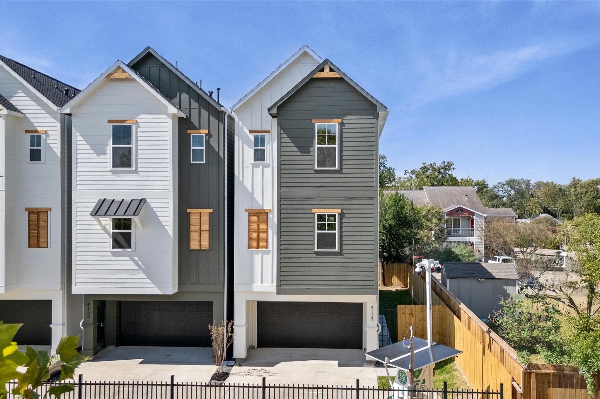 4125 De George Street Houston, TX 77009 - Photo 2 of 41