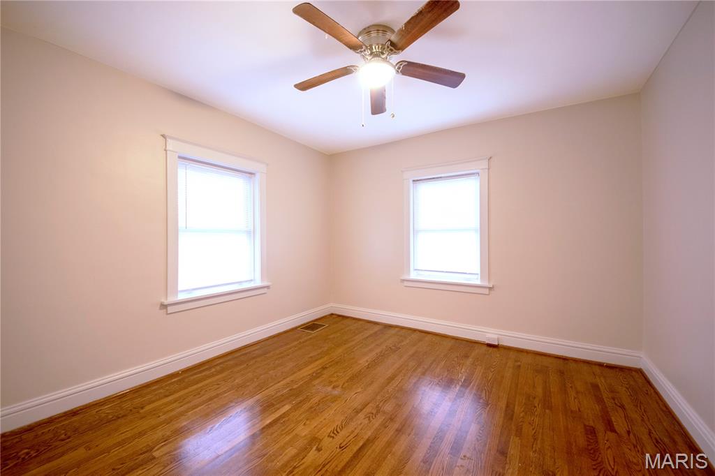 18 Sunset Court Pasadena Park, MO 63121 - Photo 17 of 29