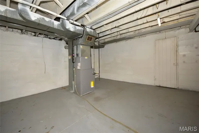 $169,000 | 18 Sunset Court, St. Louis, MO 63121