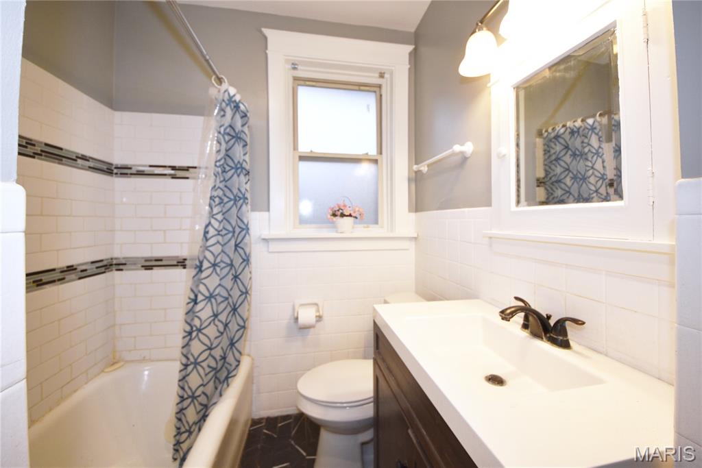 18 Sunset Court Pasadena Park, MO 63121 - Photo 4 of 29