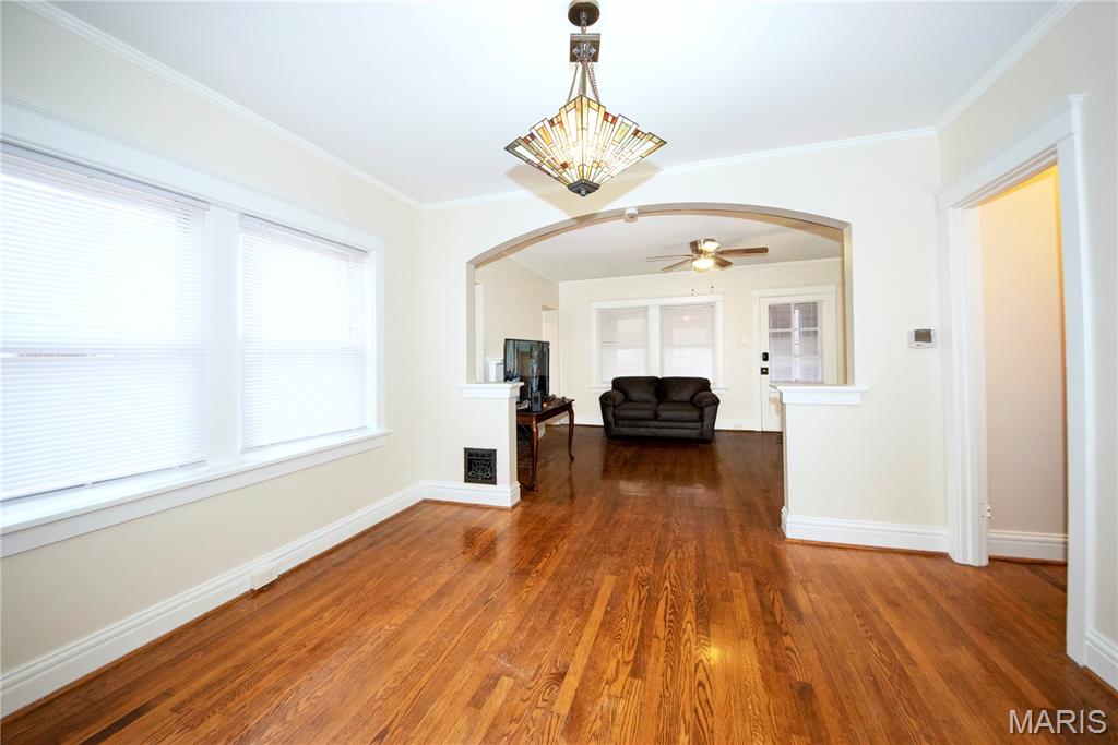 18 Sunset Court Pasadena Park, MO 63121 - Photo 5 of 29