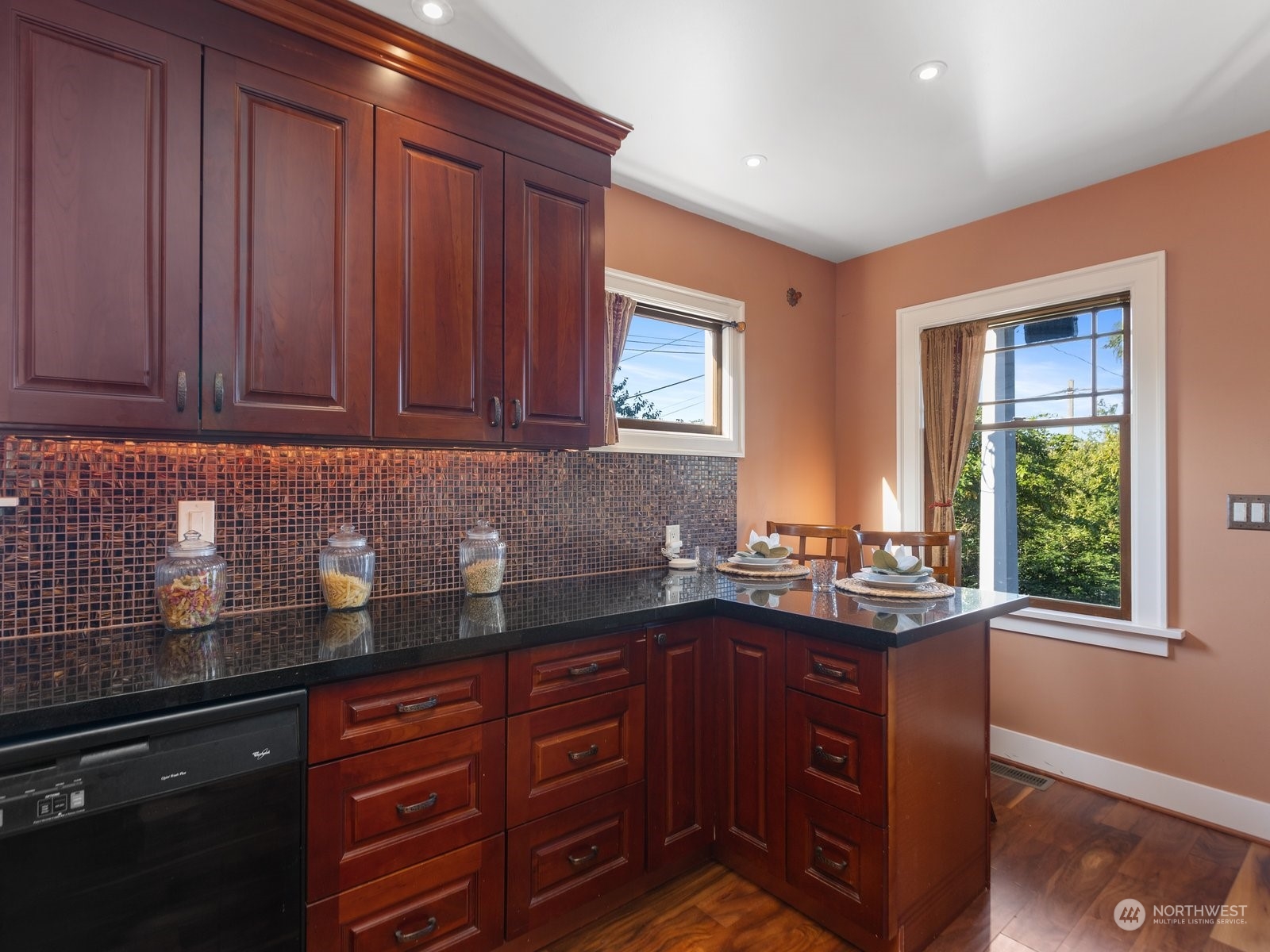 6212 9th Avenue Northwest Seattle, WA 98107 - Photo 11 of 40 Gallery Image 11