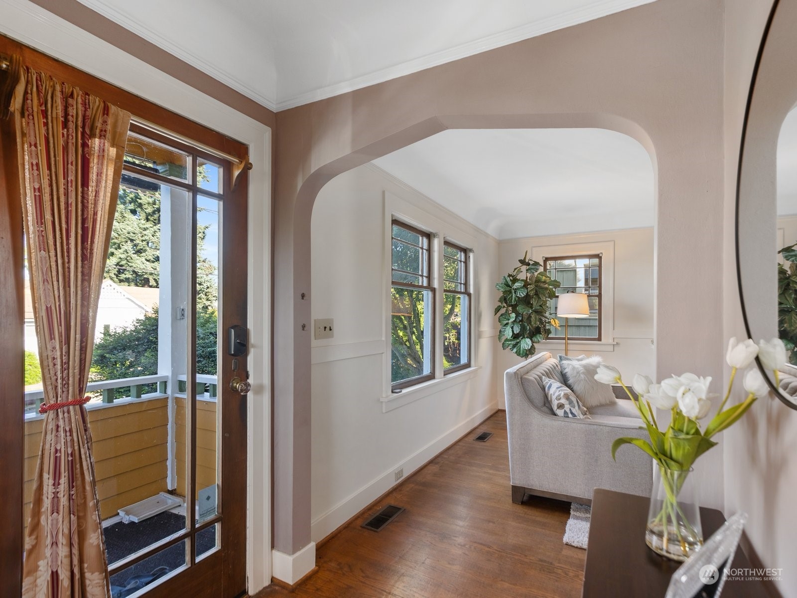 6212 9th Avenue Northwest Seattle, WA 98107 - Photo 3 of 40 Gallery Image 3
