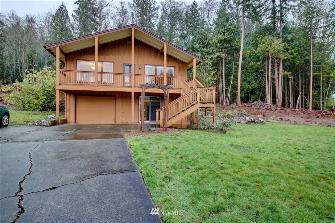 21889 Little Mountain Road Mount Vernon, WA 98274 - Photo 26 of 31 a view of a house with a yard