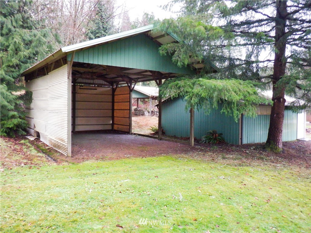 21889 Little Mountain Road Mount Vernon, WA 98274 - Photo 5 of 31 a view of a backyard