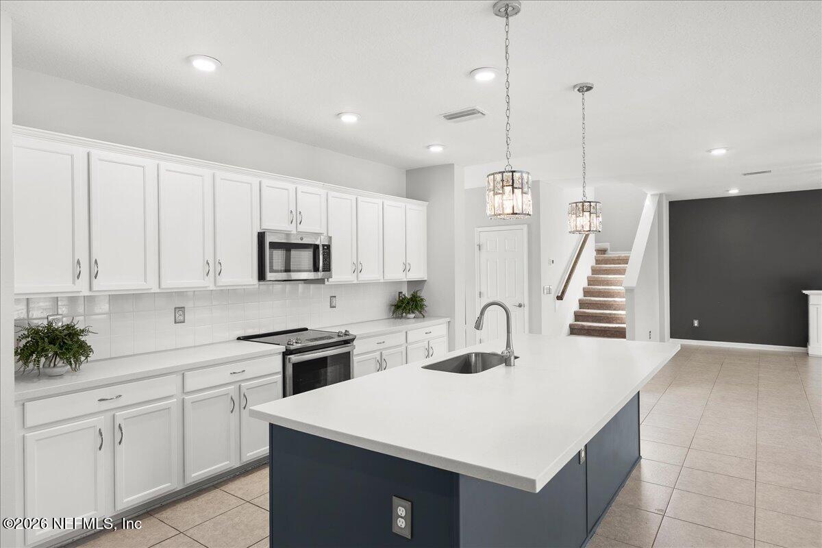 5645 Hampton Creek Road Jacksonville, FL 32218 - Photo 9 of 41 Kitchen