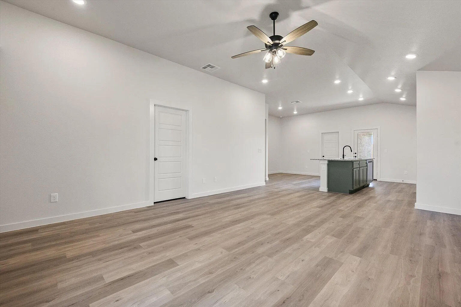 7215 8th Street Lubbock, TX 79416 - Photo 3 of 21 Image3