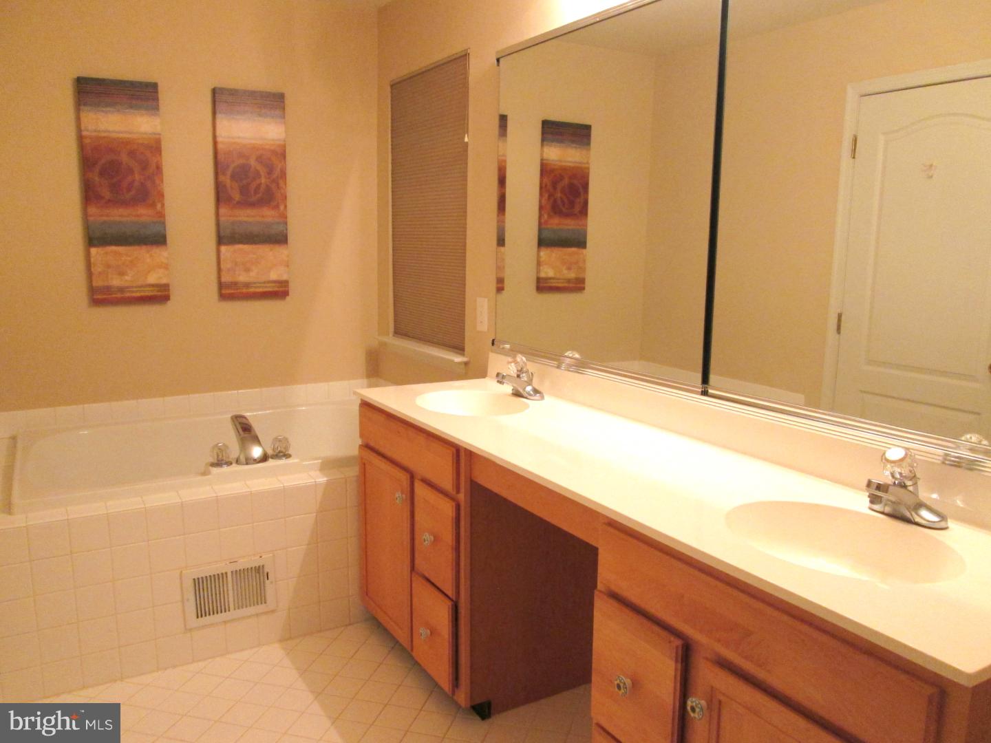 3 Brownstone Road East Windsor, NJ 08520 - Photo 15 of 21 Master Bathroom