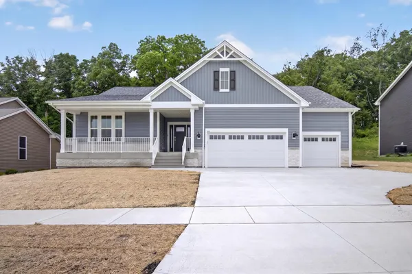 $639,900 | 528 Kiddle Lane, Union Grove, WI 53182