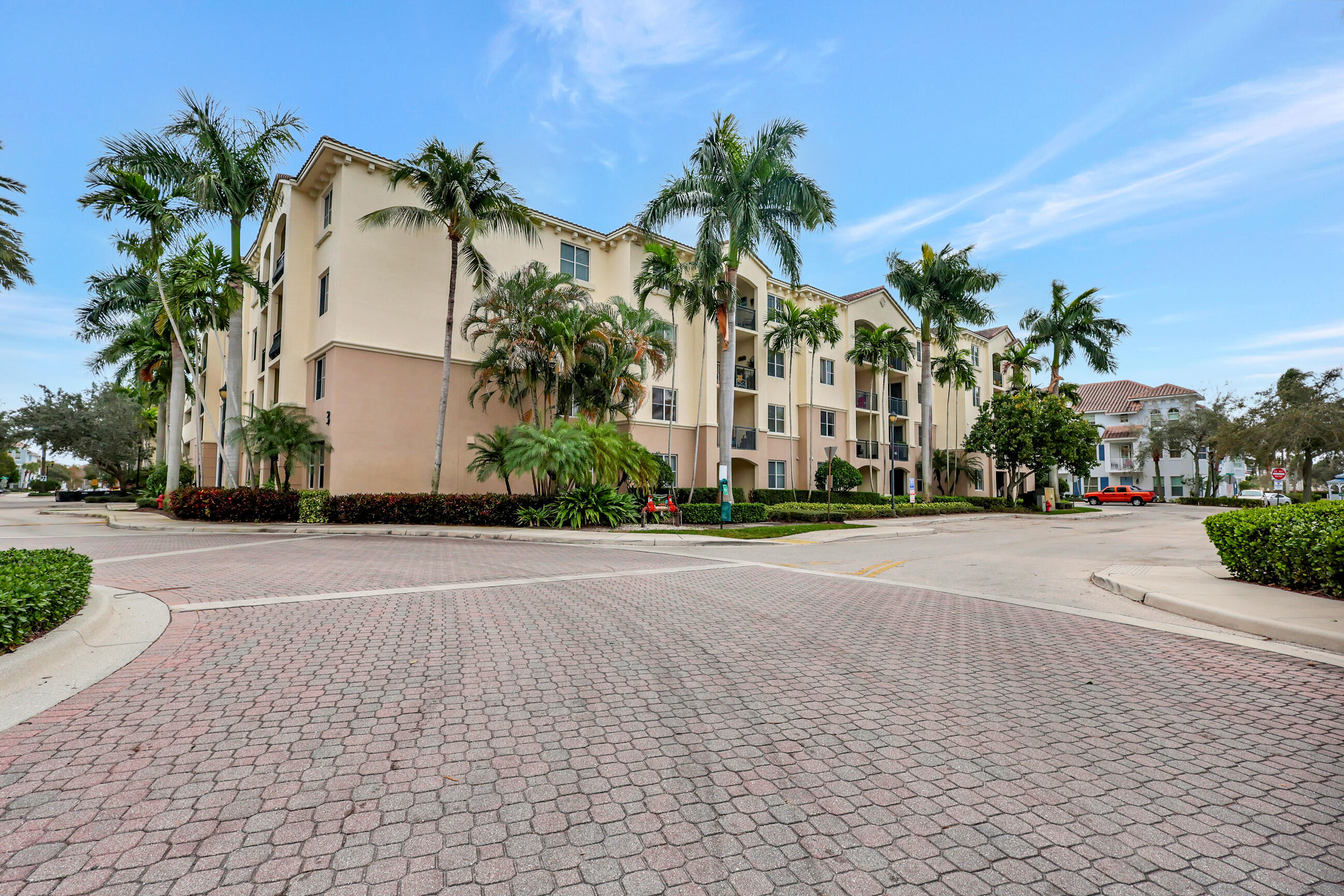 3 Renaissance Way, Unit 405 Boynton Beach, FL 33426 - Photo 25 of 37 Community