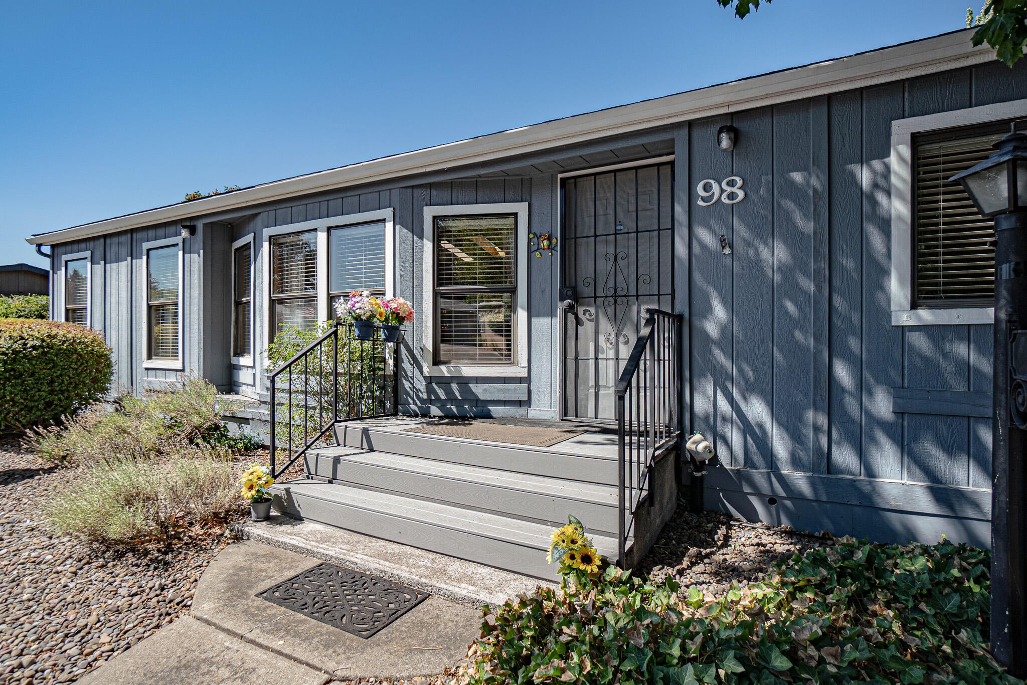 555 Freeman Road, Unit 98 Central Point, OR 97502 - Photo 21 of 24 DSC02290-HDR