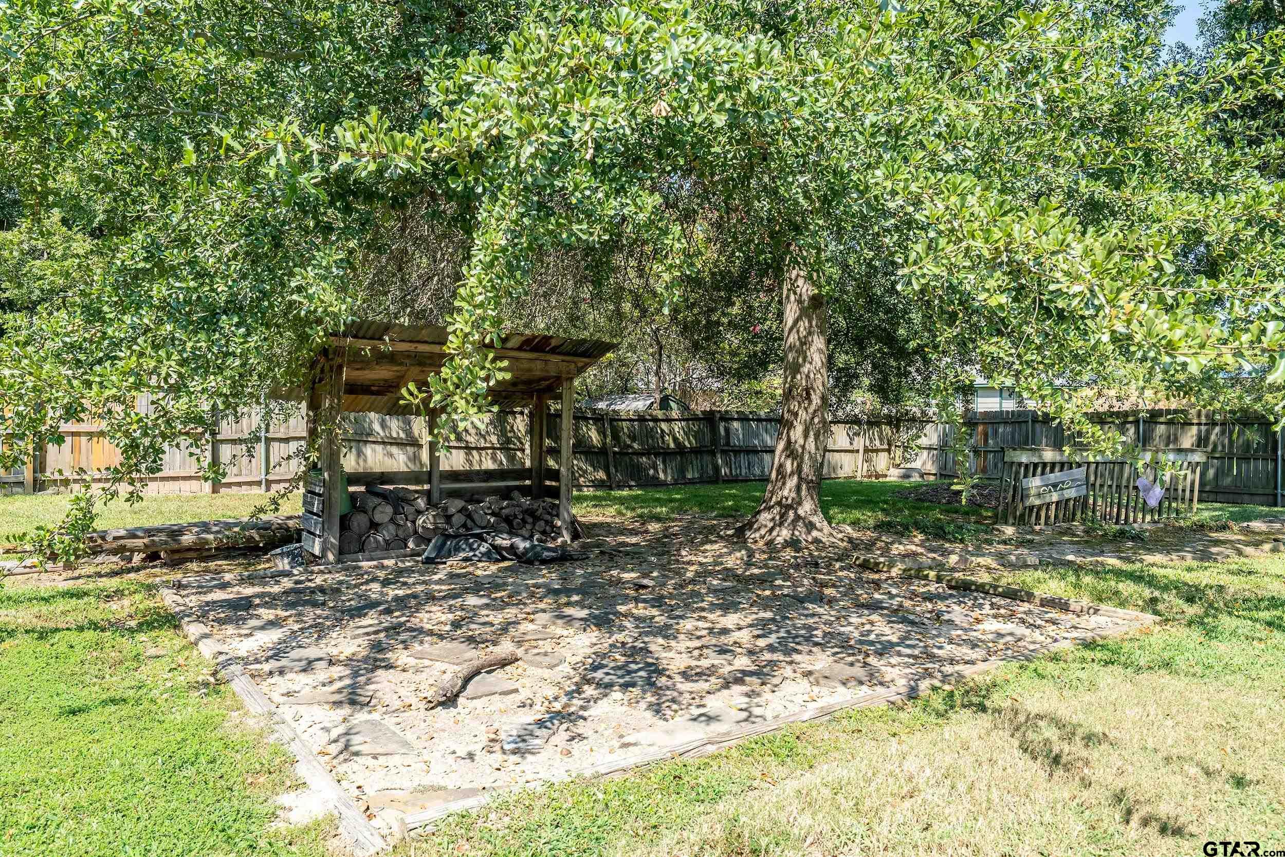 18054 Silver Leaf Flint, TX 75762 - Photo 26 of 30