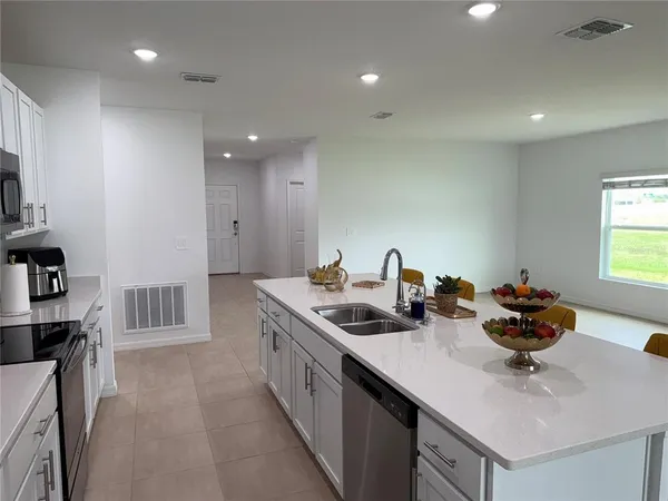 $2,500 | 121 Citrine Loop, Kissimmee, FL 34758